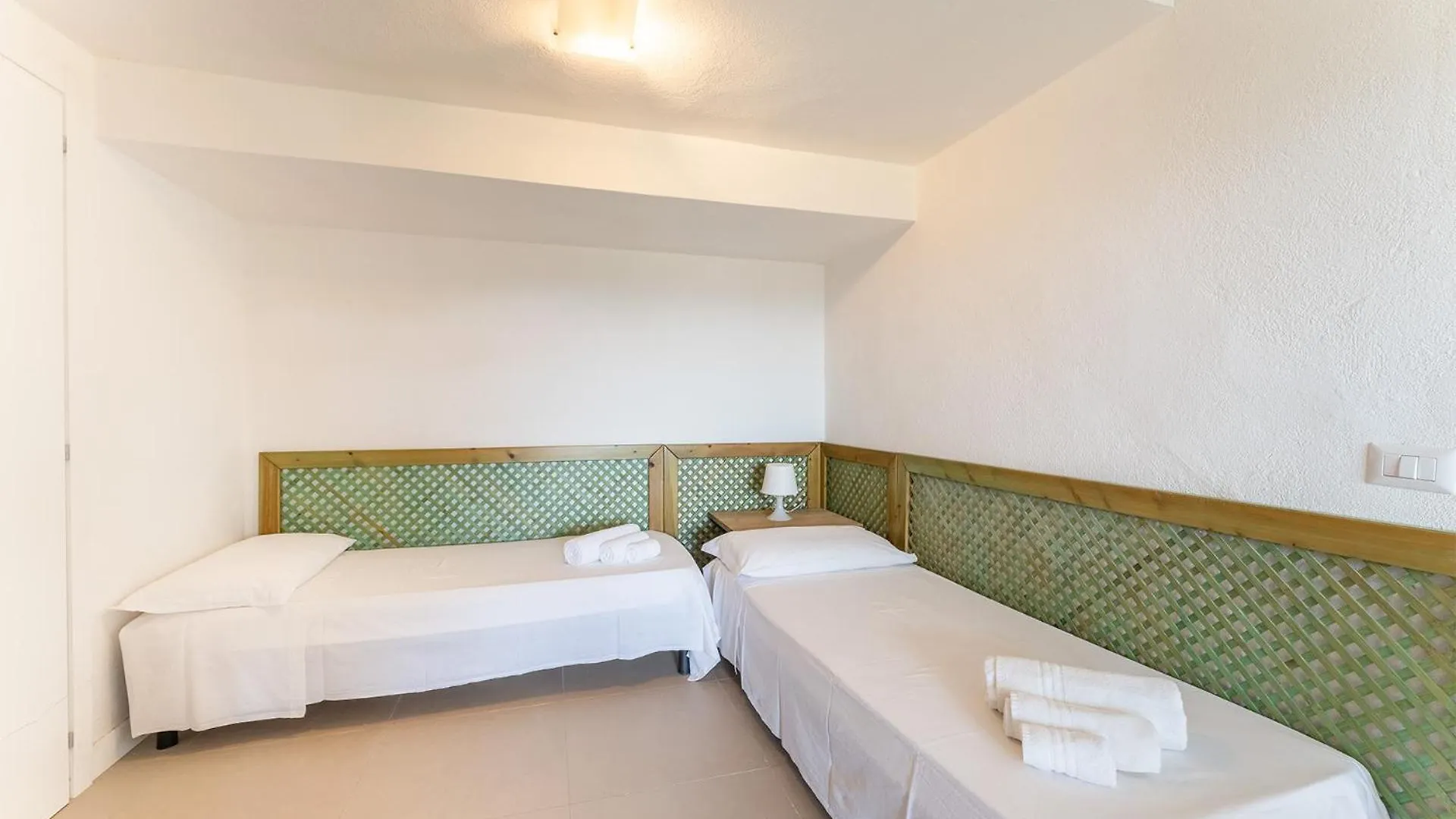 Lux Villa Palma, Chia 0*,  Italy